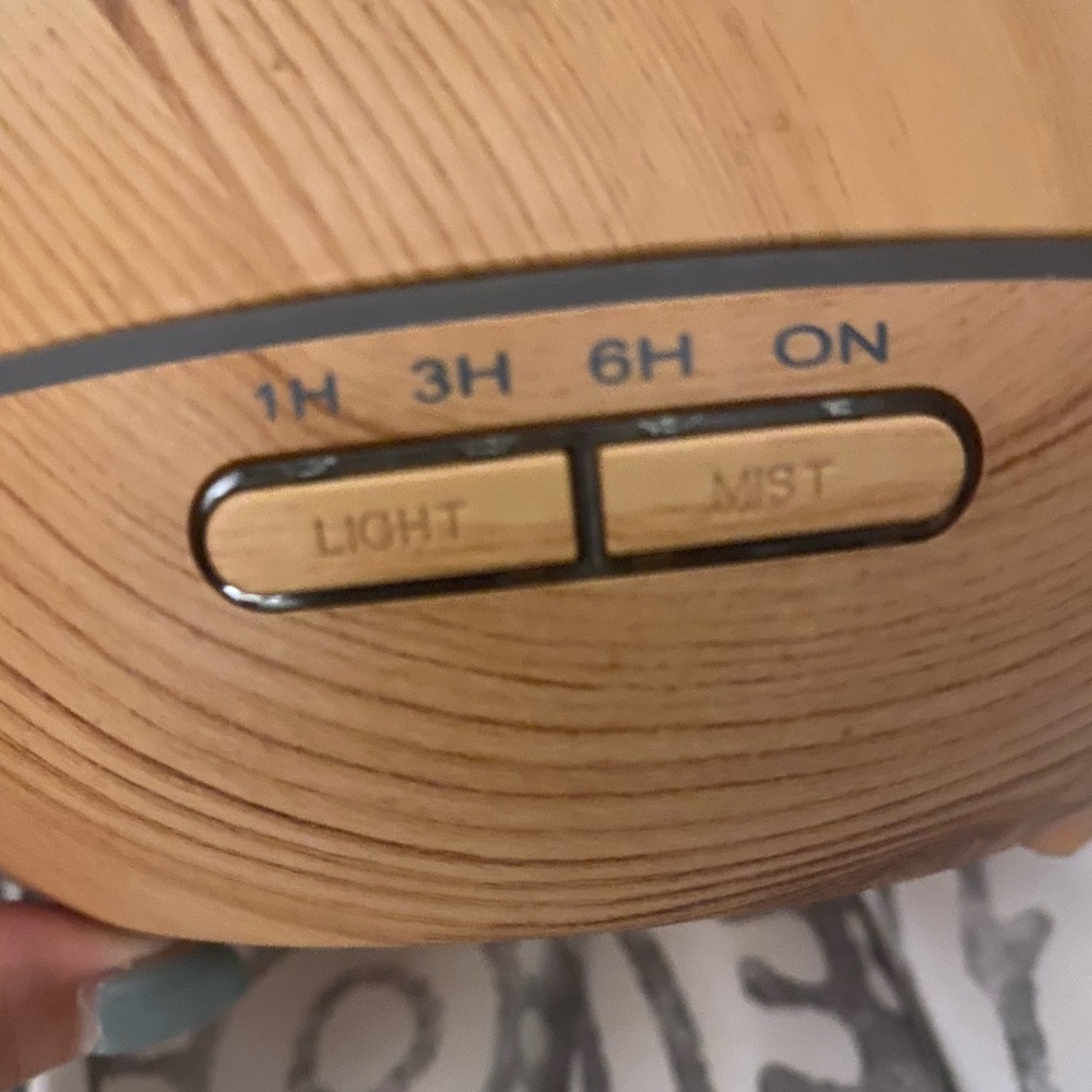 Essential oil diffuser - Picture 2 of 2